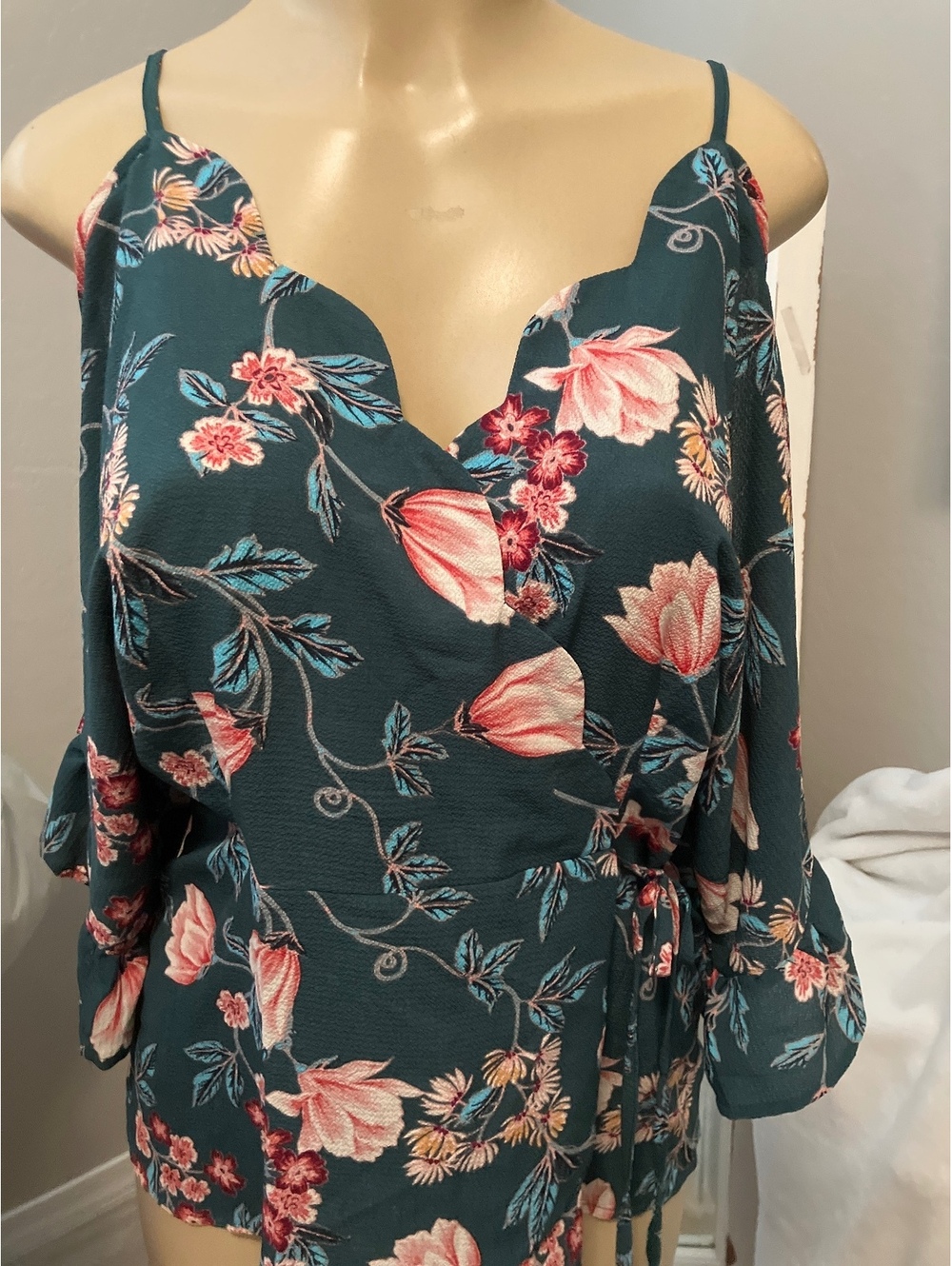 Preloved Floral Cold Shoulder Romper with Tie Waist